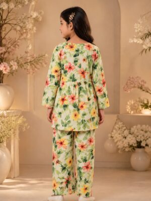 Floral girls suit