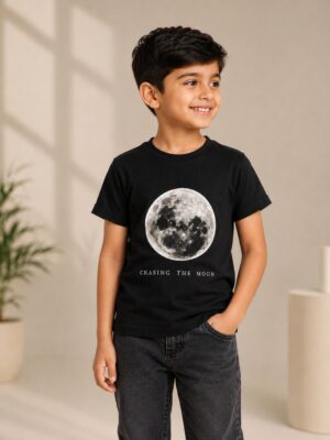 Chasing the moon tee